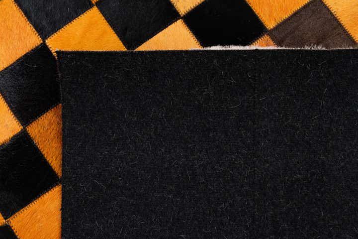 5' x 8' Cowhide Stocks Rug