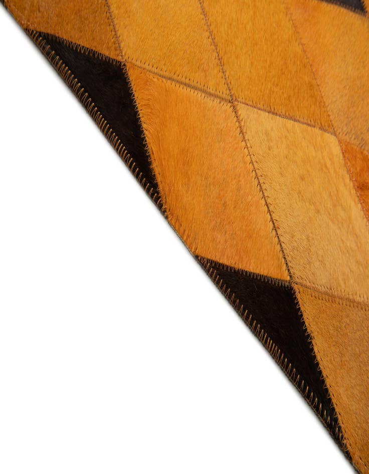 Detail image of 5' 1 x 8' Cowhide Stocks Rug