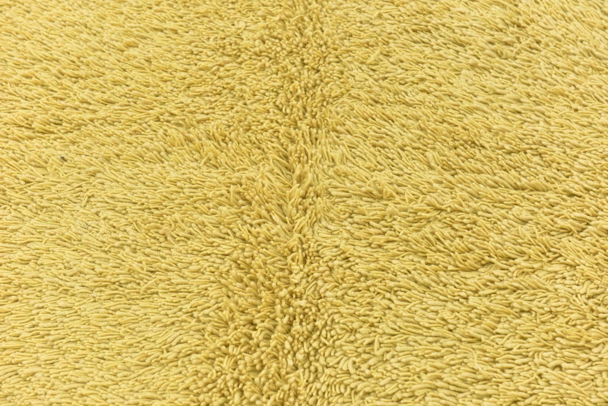5' 8 x 7' 6 Hand Knotted Solid Shag Rug