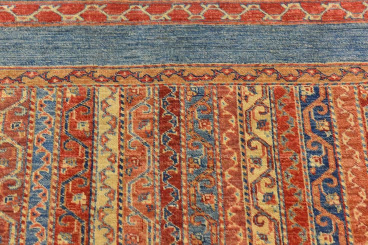 Detail image of 4' 2 x 5' 7 Hand Knotted Ariana Ziegler Rug