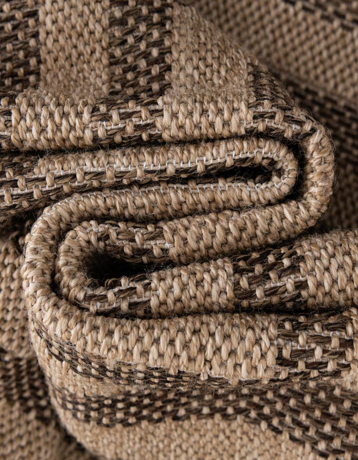 Detail image of 6' 3 x 9' Dunes Rug