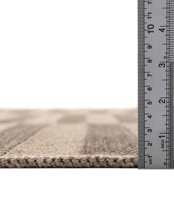 Detail image of 4' 3 x 6' Dunes Rug