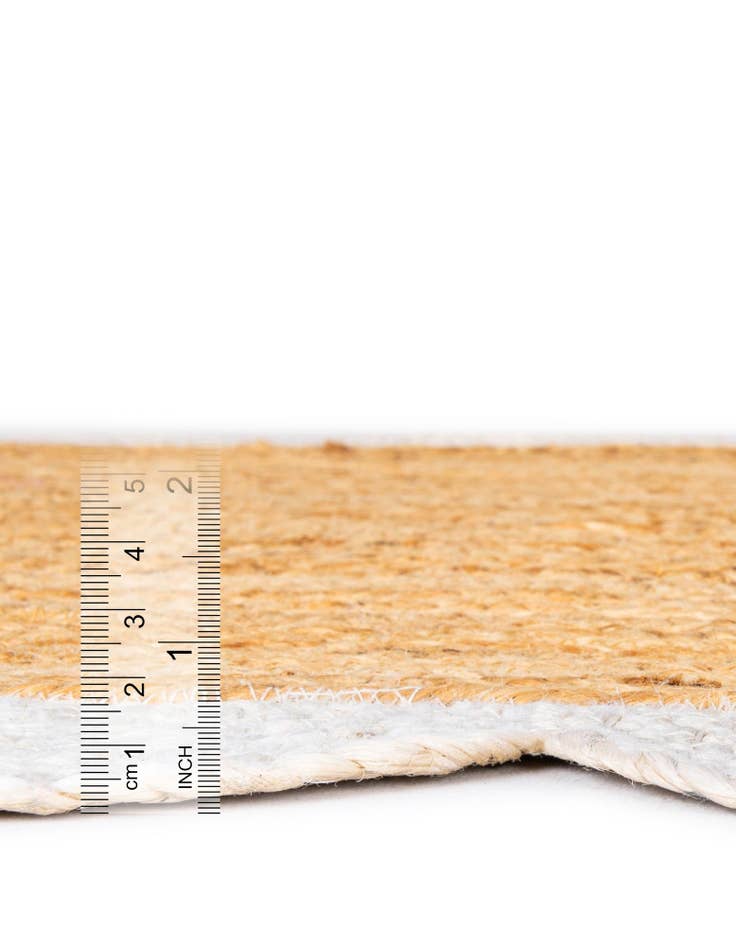 Detail image of 6' 1 x 6' 1  Hand Scallop Braided Jute Round Rug