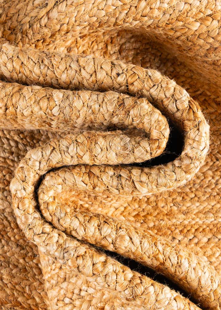 2' x 6' 1 Handmade Scallop Braided Jute Runner Rug
