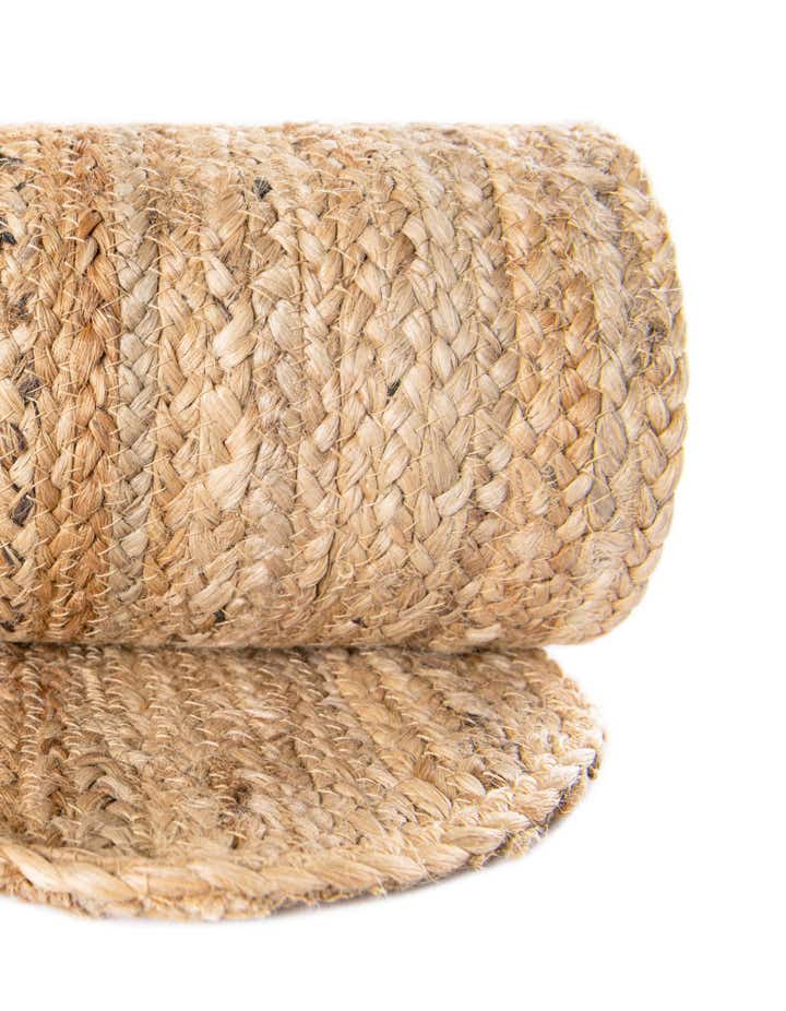 2' x 4' 1 Handmade Scallop Braided Jute Runner Rug