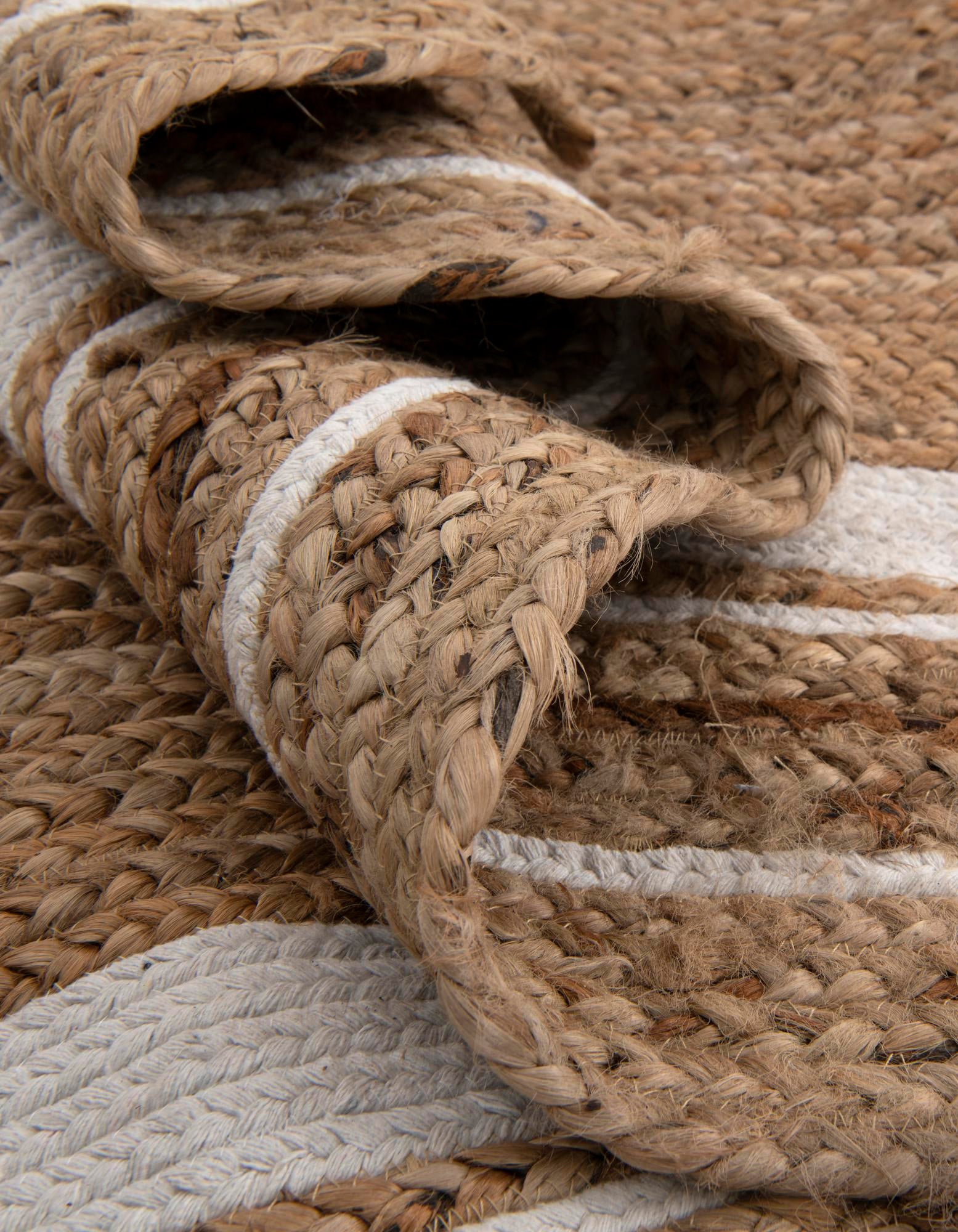 8' x 8' Handmade Braided Jute Round Rug