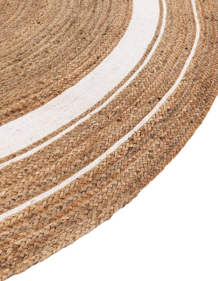 Detail image of 8' x 8'  Hand Braided Jute Round Rug