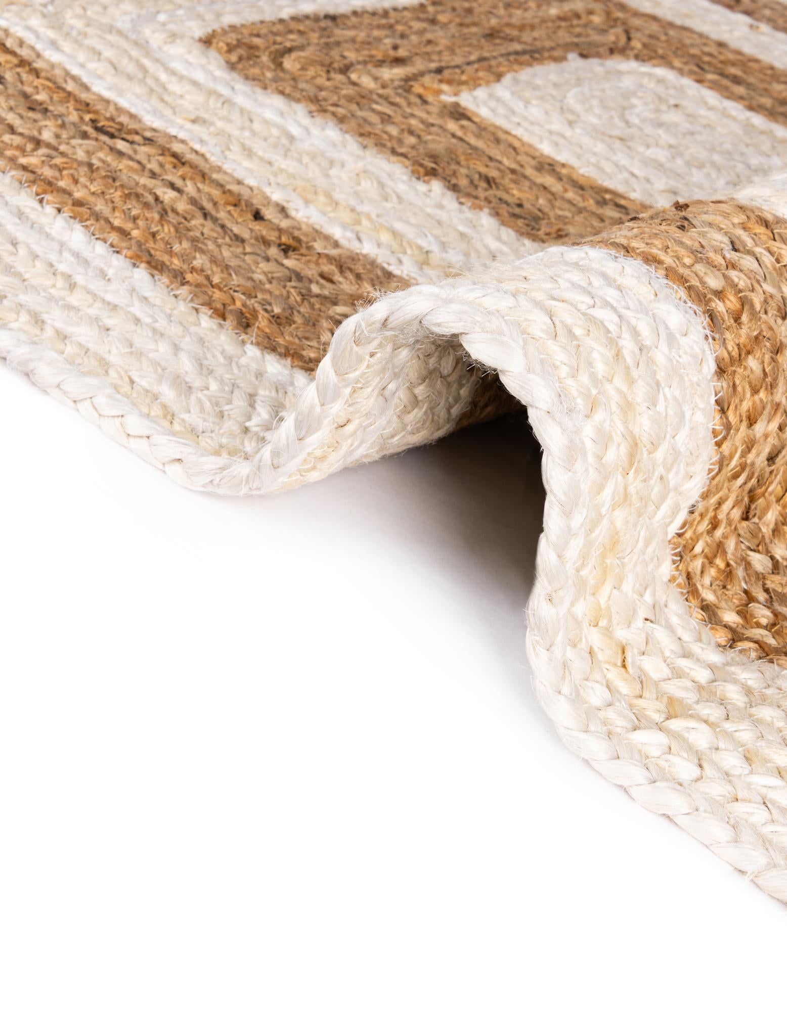 3' 3 x 3' 3 Handmade Braided Jute Round Rug
