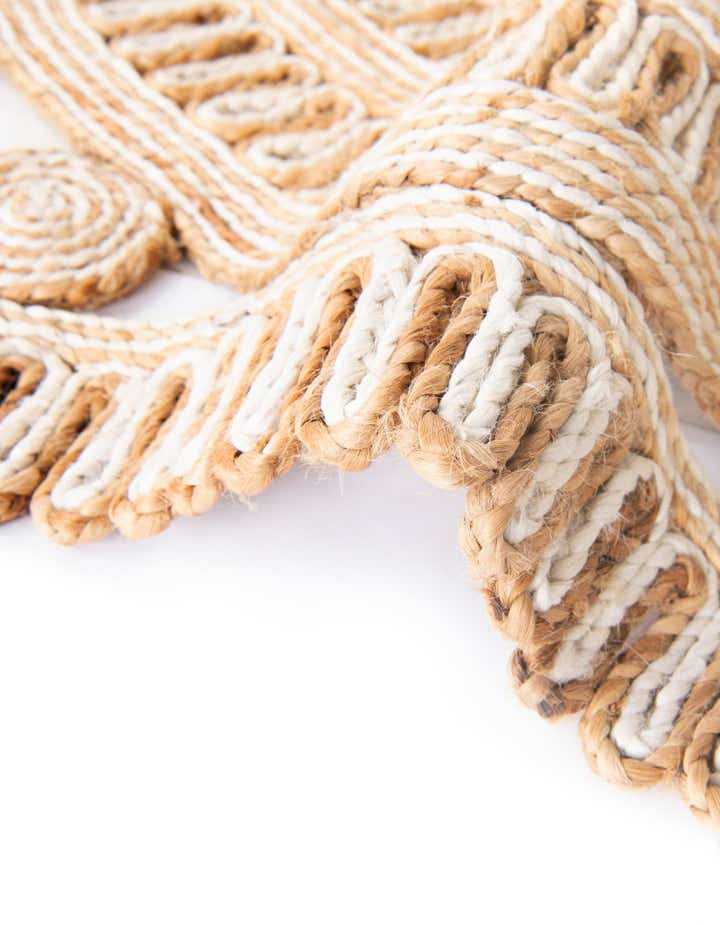 3' 1 x 3' 1 Handmade Braided Jute Round Rug