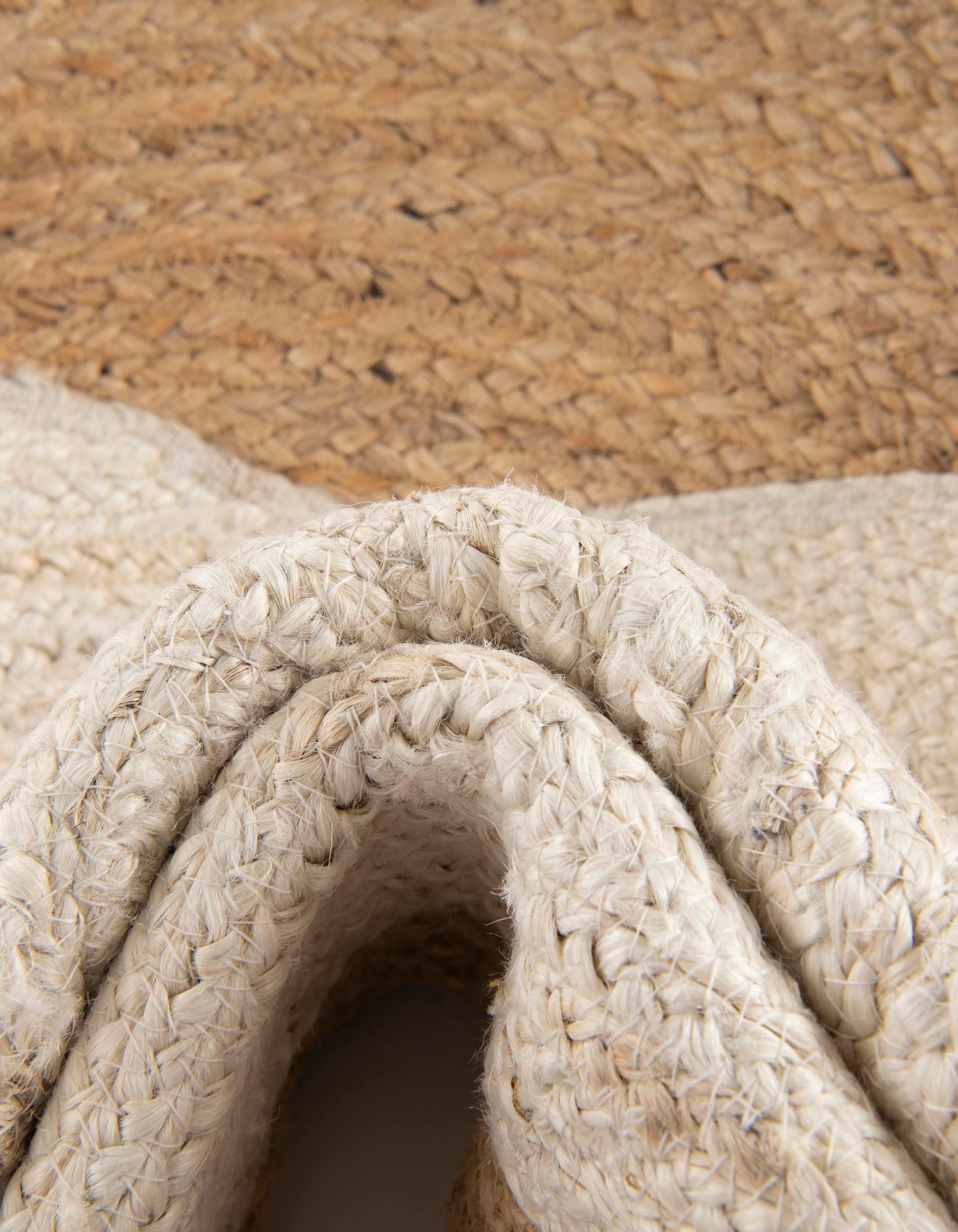 7' 10 x 7' 10 Hand Braided Kids Braided Jute Round Rug