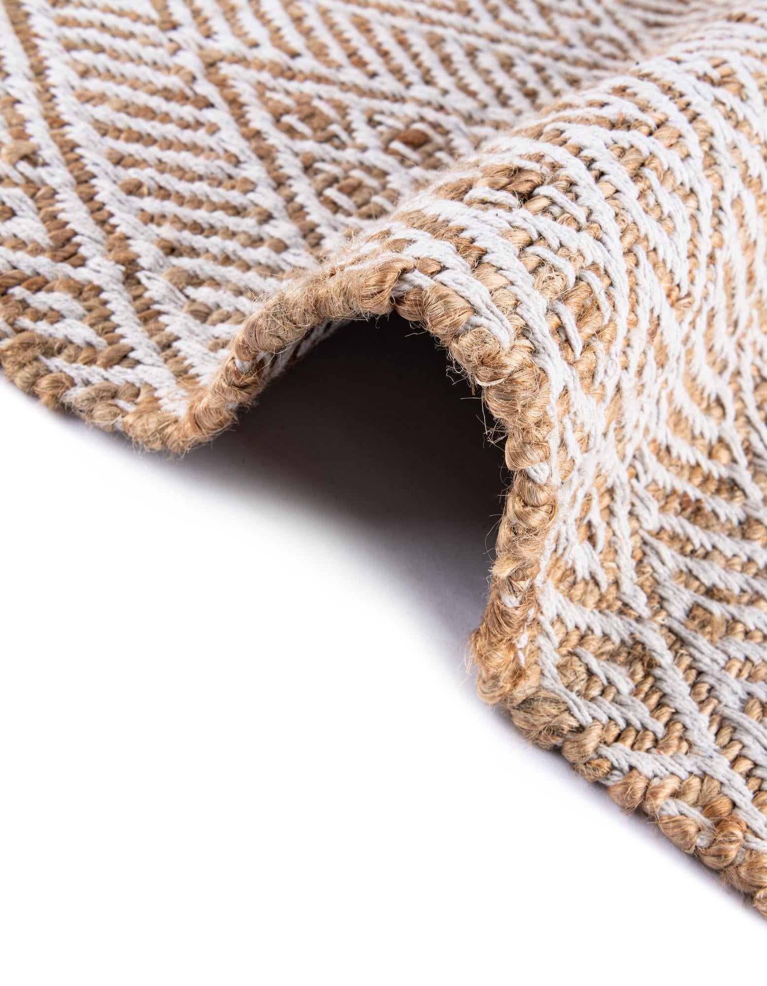 7' 10 x 7' 10 Handmade Braided Jute Square Rug