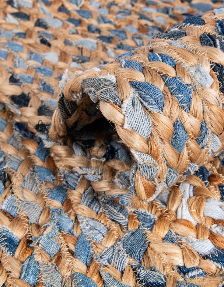 Detail image of 4' 1 x 6' 1  Hand Braided Chindi Oval Rug