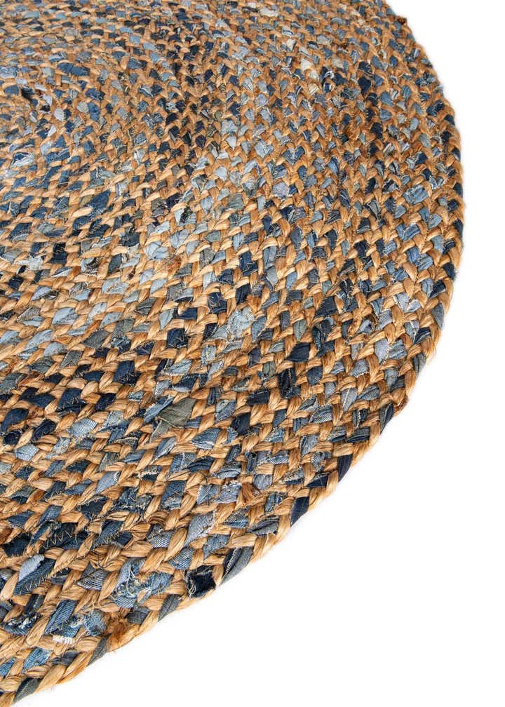 2' 2 x 3' 1 Handmade Braided Chindi Oval Rug