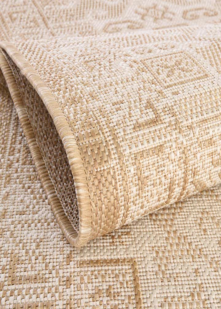 7' 10 x 10' Easy-Clean Aztec Indoor / Outdoor Oval Rug