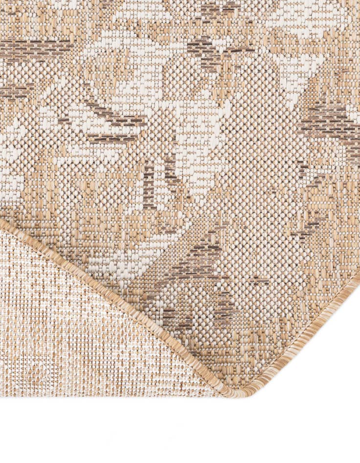 Detail image of 3' x 5' 3  Washable Traditional Indoor / Outdoor Oval Rug