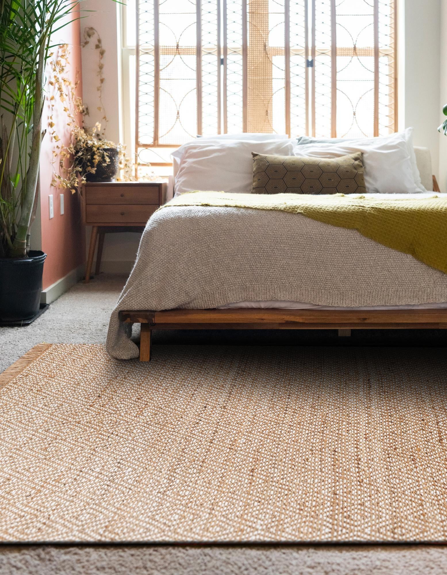 6' 1 x 9' Hand Woven Braided Jute Rug