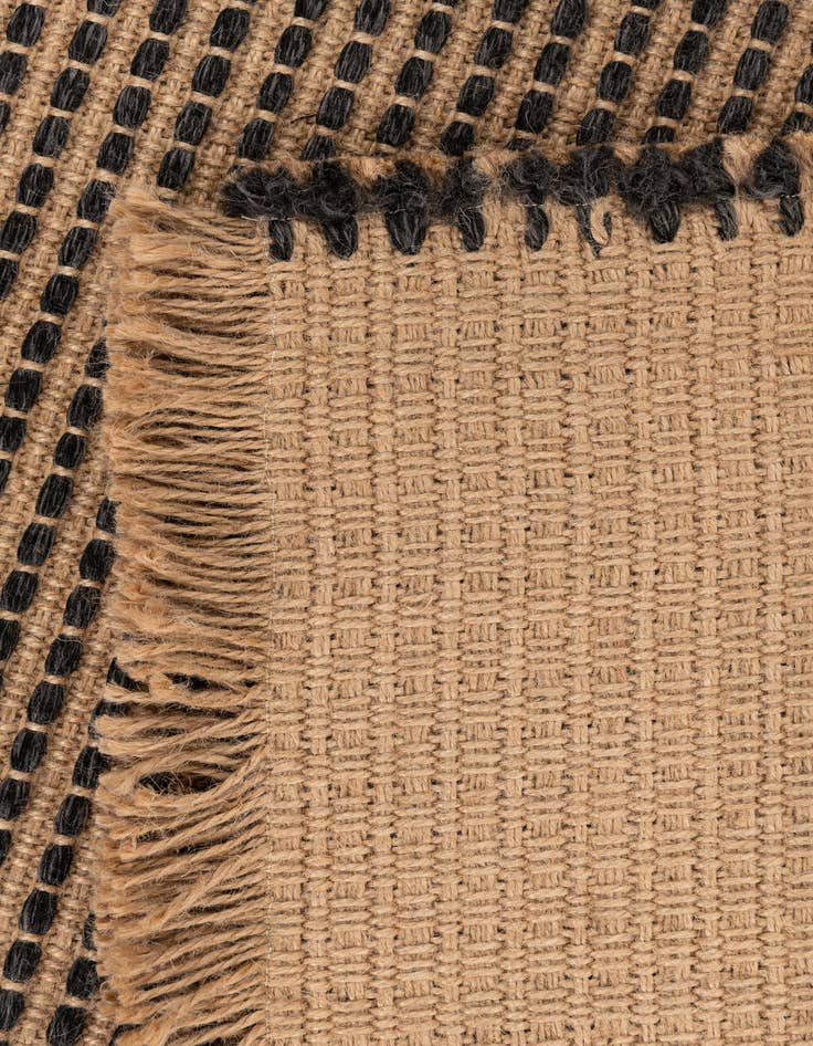 Detail image of 5' 3 x 8' Cottage Farm Rug