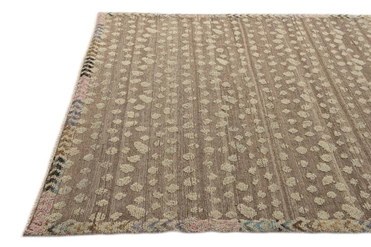Detail image of 6' 6 x 10' Hand Knotted Darya Wool Rug