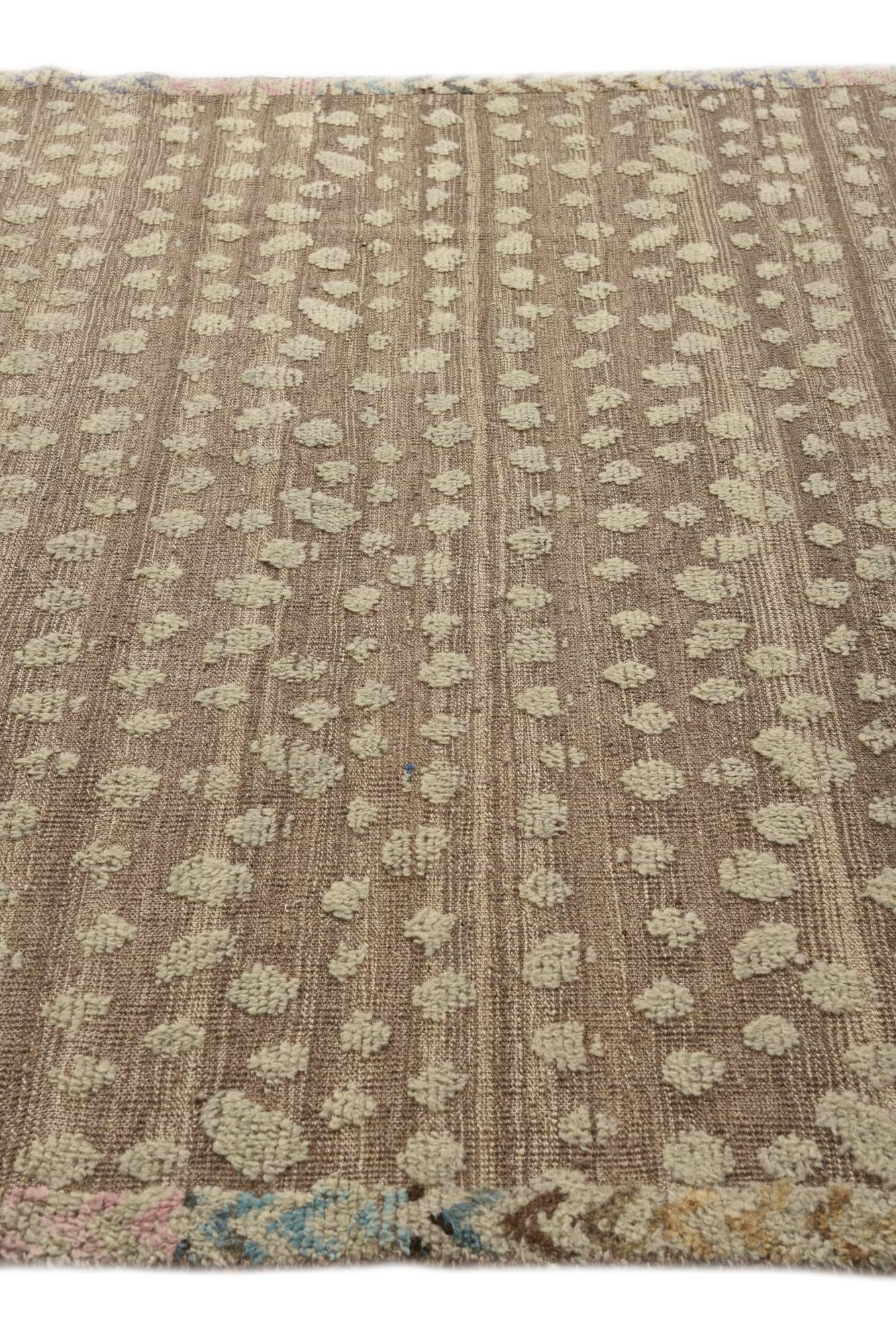 6' 6 x 10' Hand Knotted Darya Wool Rug