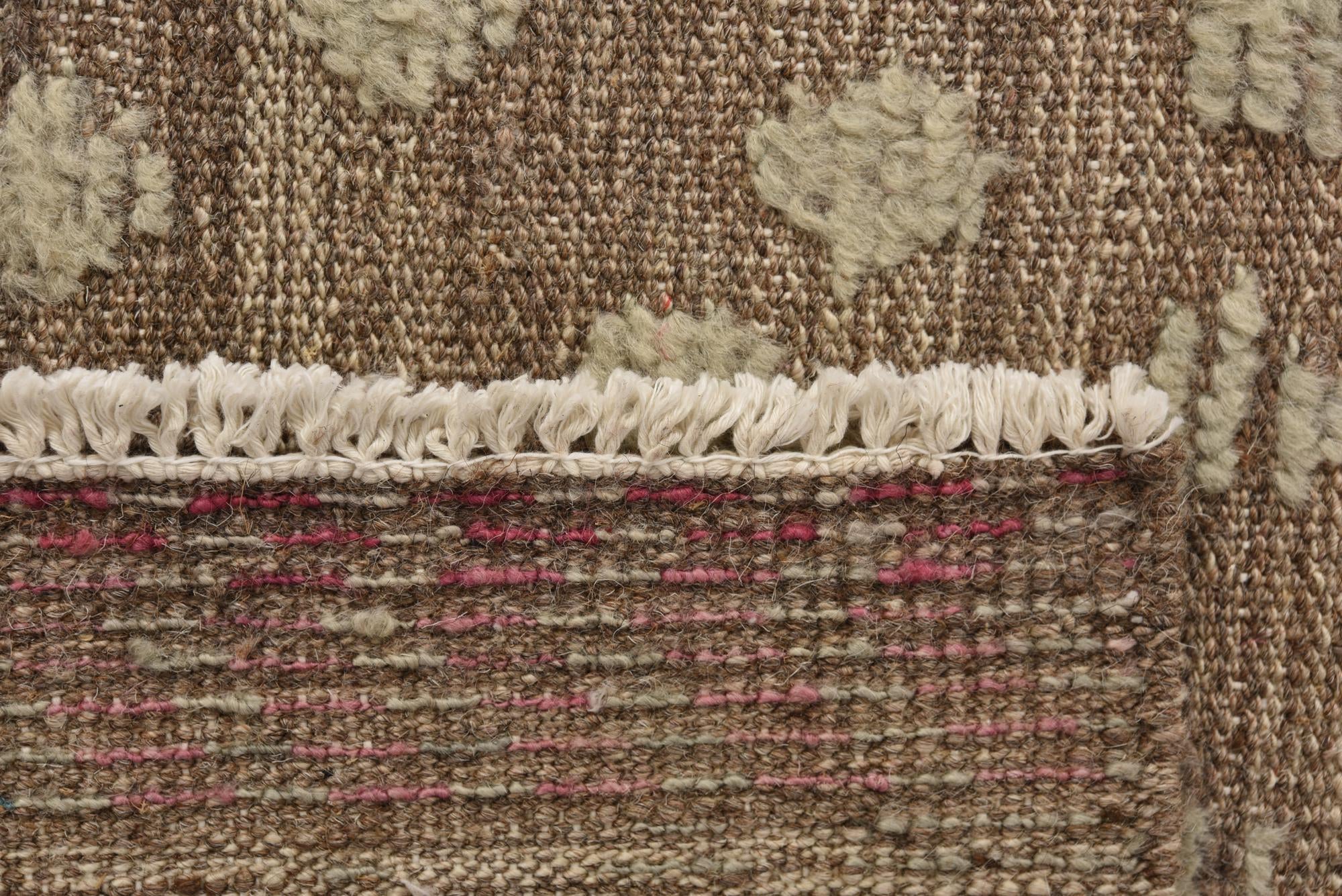6' 6 x 10' Hand Knotted Darya Wool Rug