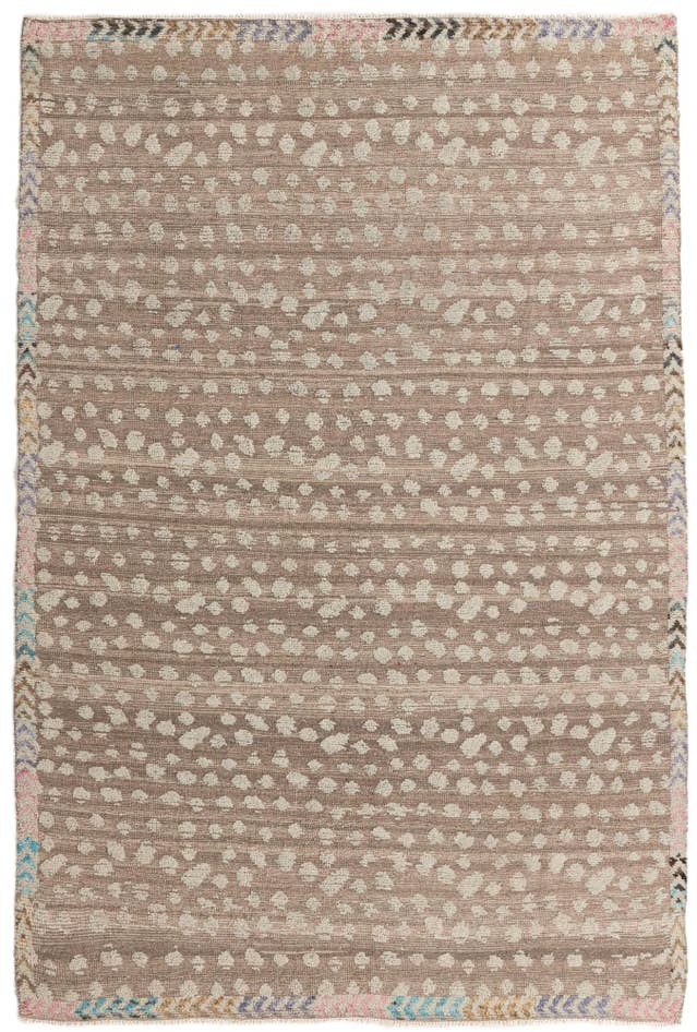 Detail image of 6' 6 x 10' Hand Knotted Darya Wool Rug