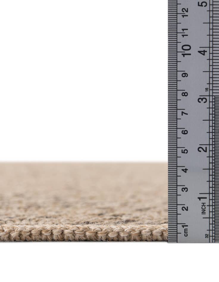 Detail image of 5' 5 x 8' Dunes Rug
