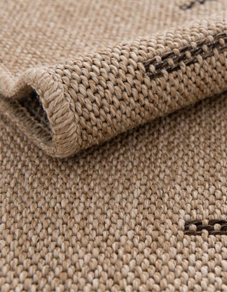 Detail image of 2' 2 x 3' Dunes Rug