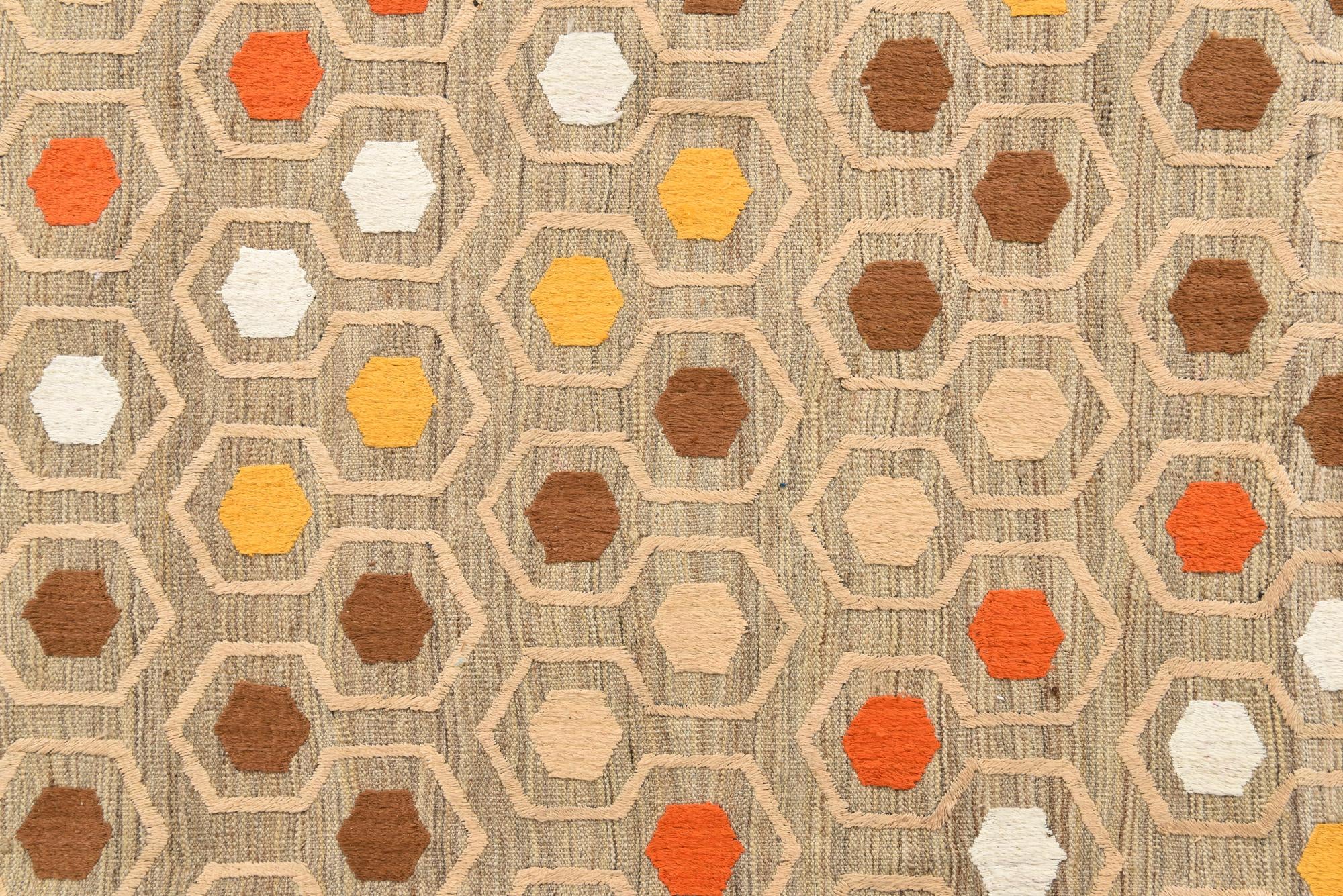 7' 1 x 9' 4 Hand Woven Kilim Modern Rug