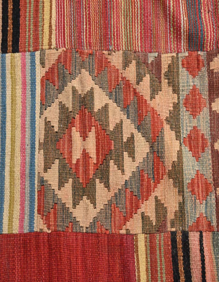 Detail image of 5' 11 x 7' 8  Hand Woven Kilim Patchwork Wool Rug