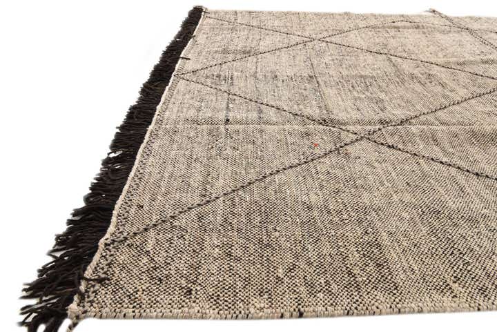 7' x 9' 9 Hand Knotted Moroccan Wool Rug