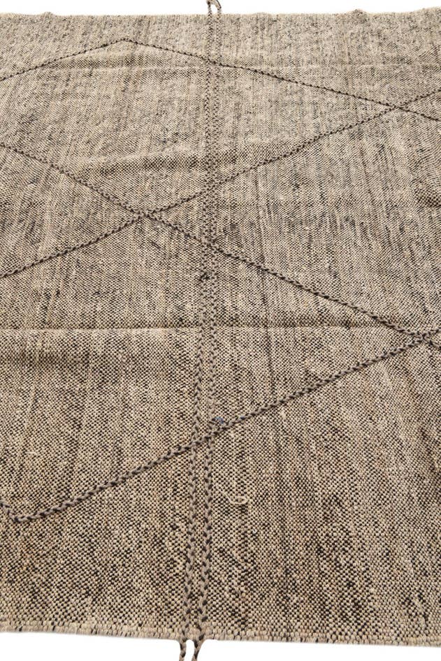 Detail image of 7' x 9' 9 Hand Knotted Moroccan Wool Rug
