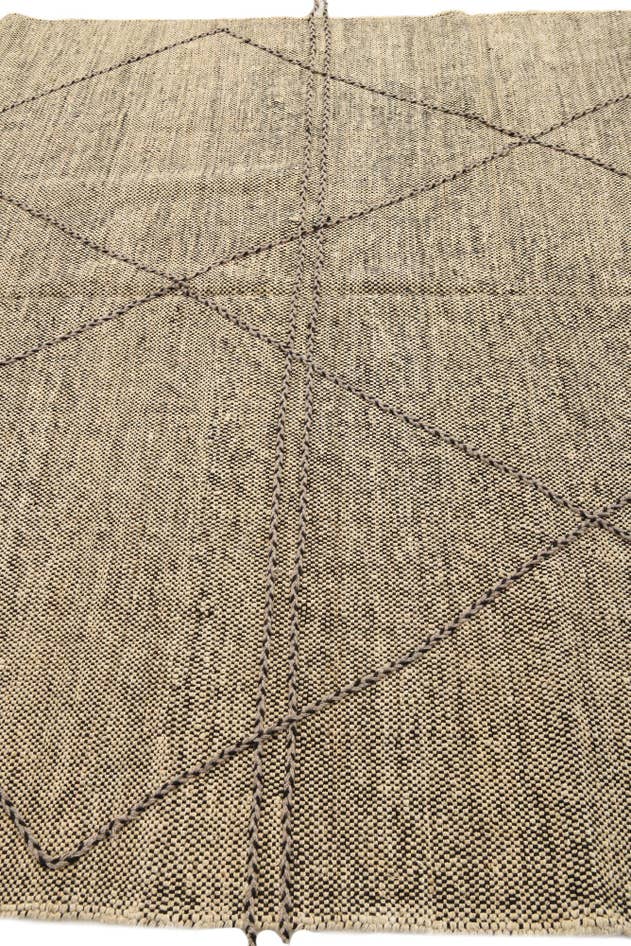 Detail image of 7' 5 x 9' 7 Hand Knotted Moroccan Wool Rug
