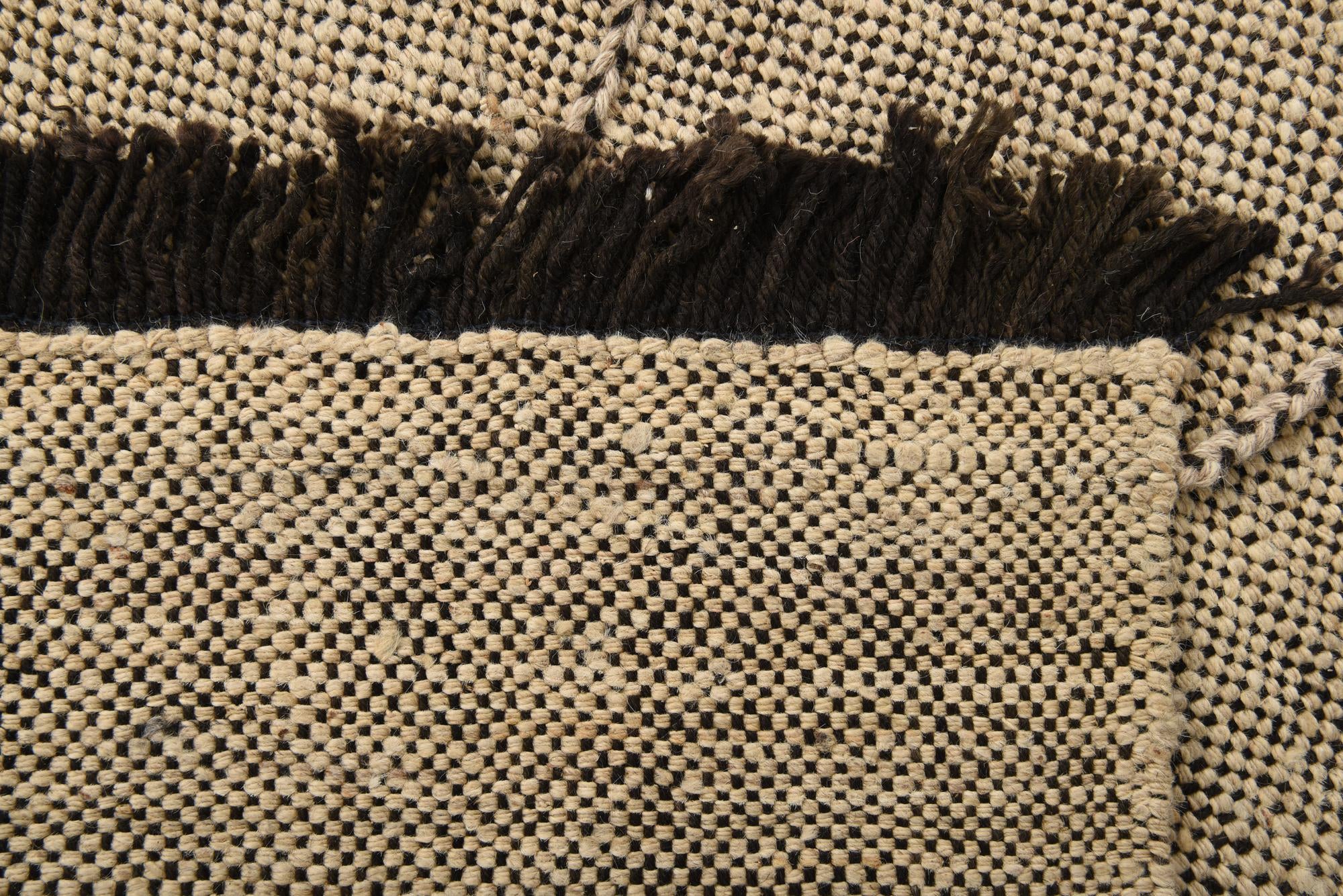 6' x 7' 5 Hand Knotted Moroccan Wool Rug