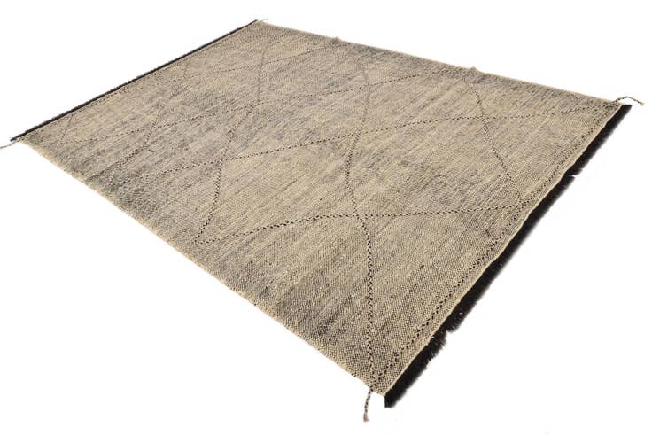 Detail image of 7' x 9' 6 Hand Knotted Moroccan Wool Rug