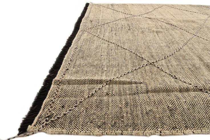 Detail image of 7' x 9' 6 Hand Knotted Moroccan Wool Rug