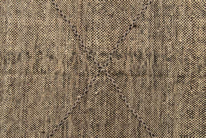 7' 5 x 9' 5 Hand Knotted Moroccan Wool Rug