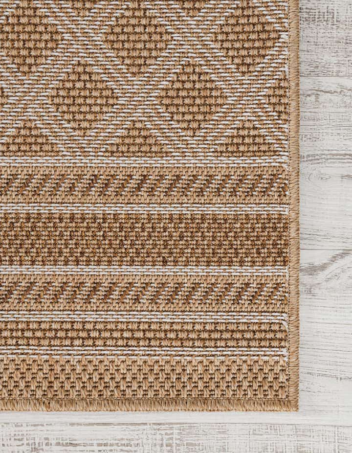 9' x 12' Easy-Clean Lattice Indoor / Outdoor Rug
