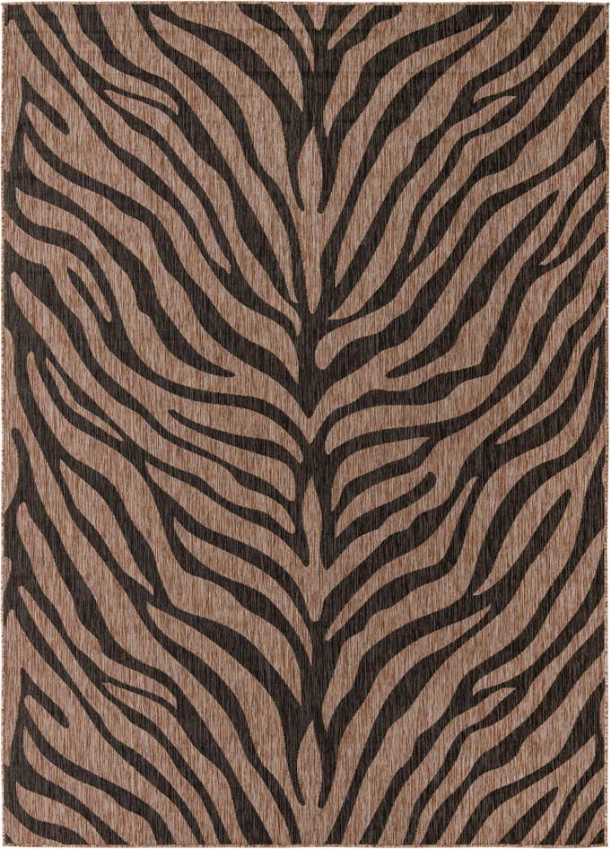 Detail image of 7' 10 x 11' Easy-Clean Safari Indoor / Outdoor Rug