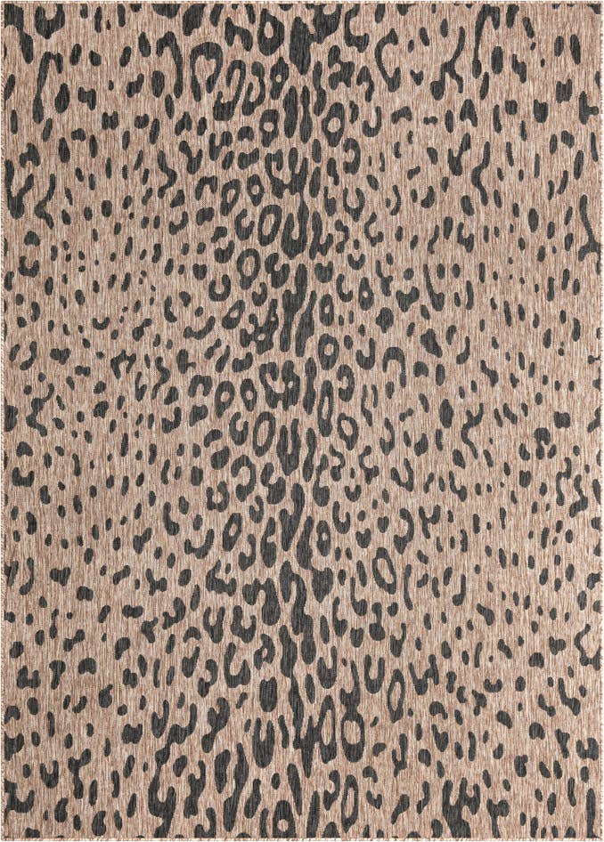 Detail image of 7' x 10' Easy-Clean Safari Indoor / Outdoor Rug