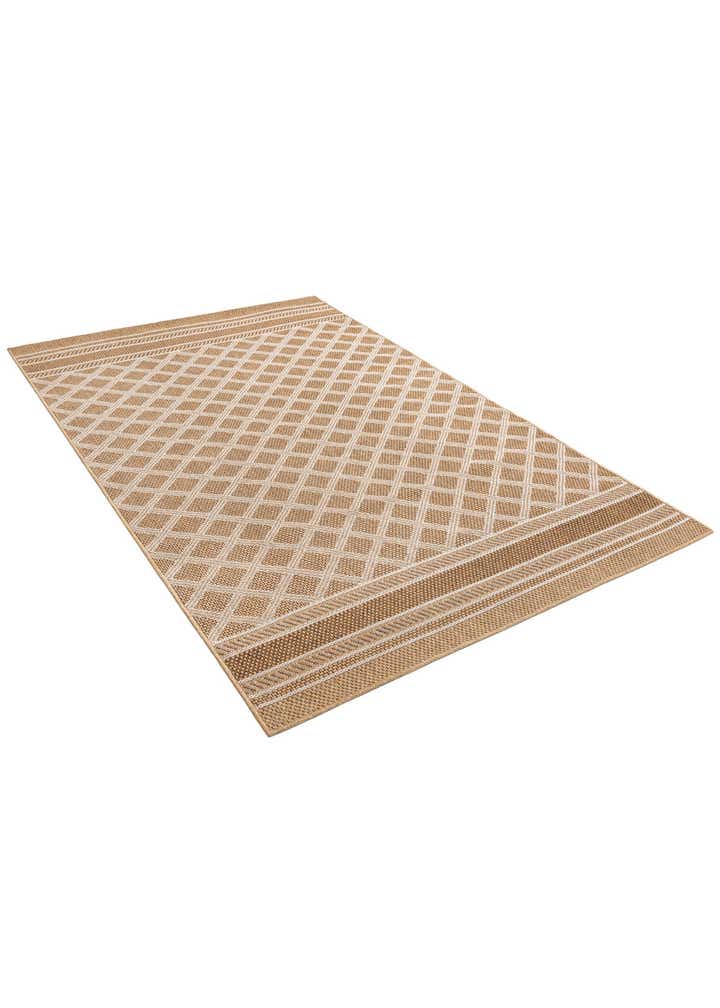 5' 1 x 8' Easy-Clean Trellis Indoor / Outdoor Rug