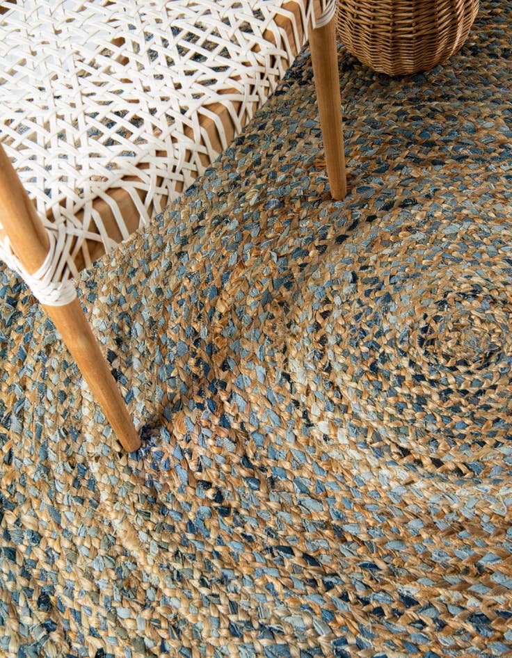Detail image of 4' 1 x 4' 1  Hand Braided Chindi Round Rug
