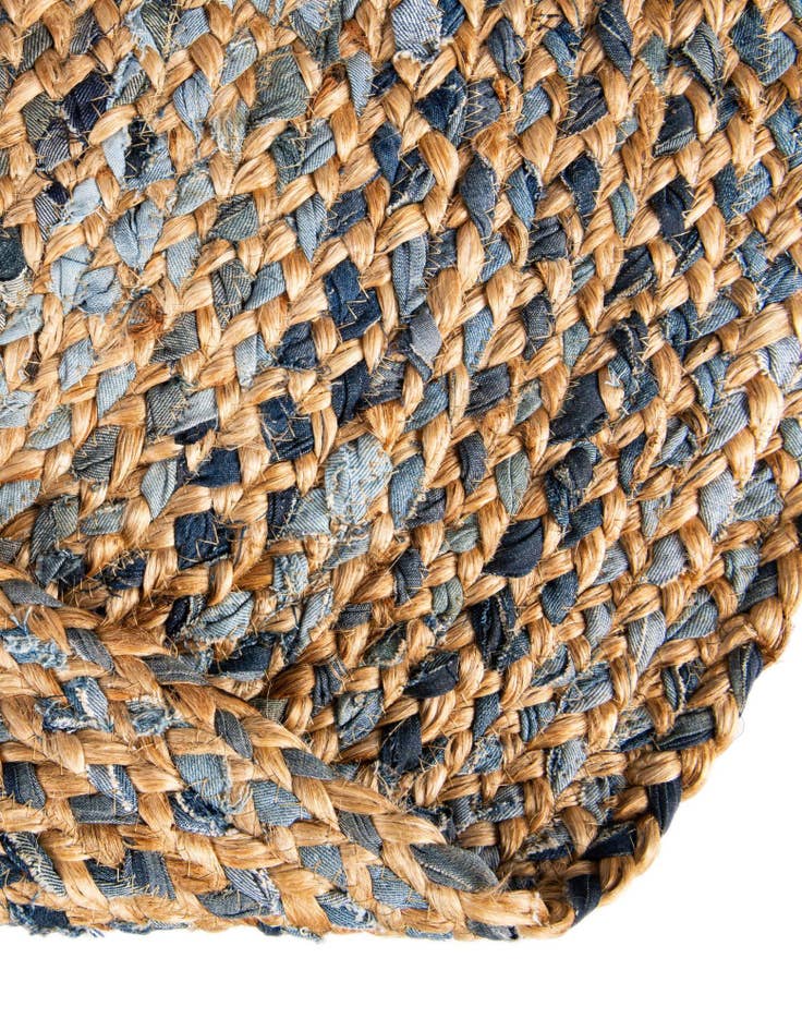 Detail image of 4' 1 x 4' 1  Hand Braided Chindi Round Rug