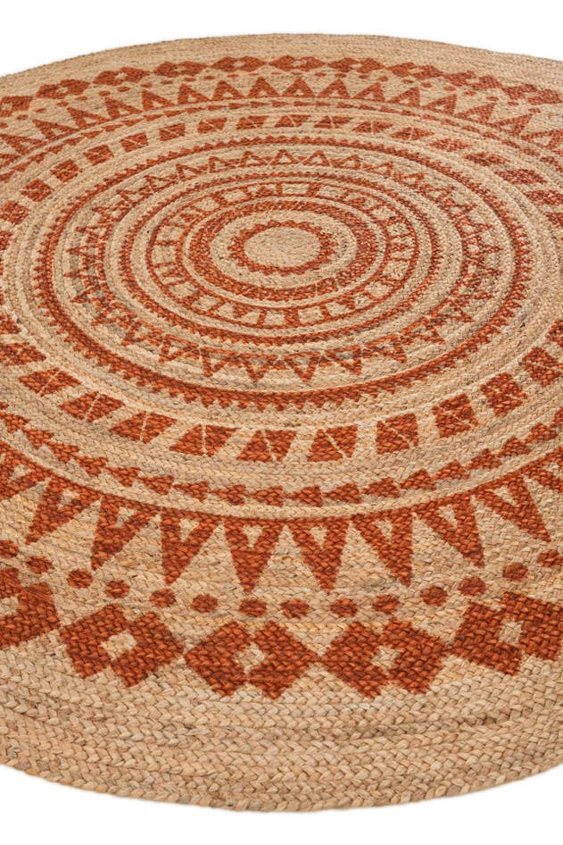 Detail image of 7' 8 x 7' 8 Handmade Braided Jute Round Rug