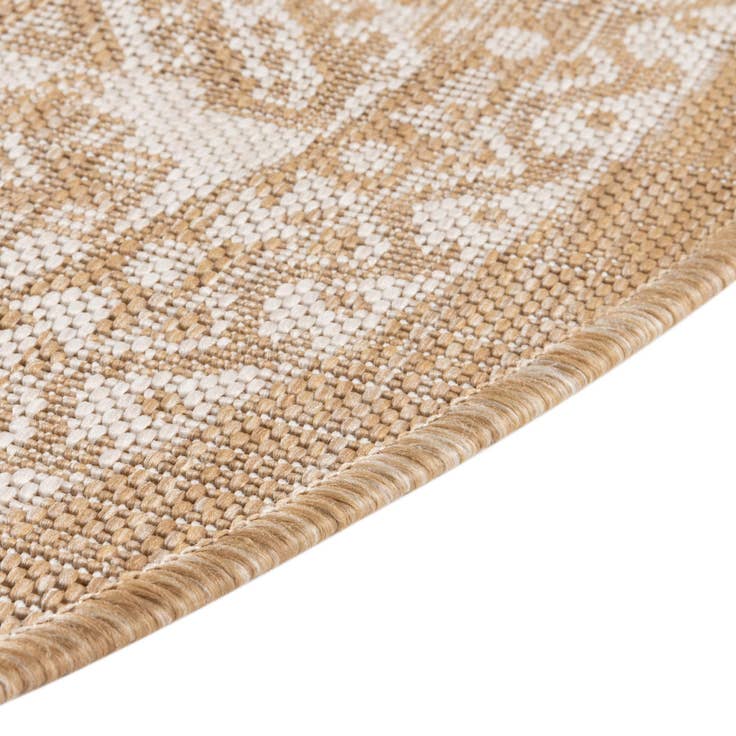 Detail image of 5' 3 x 5' 3 Easy-Clean Aztec Indoor / Outdoor Round Rug