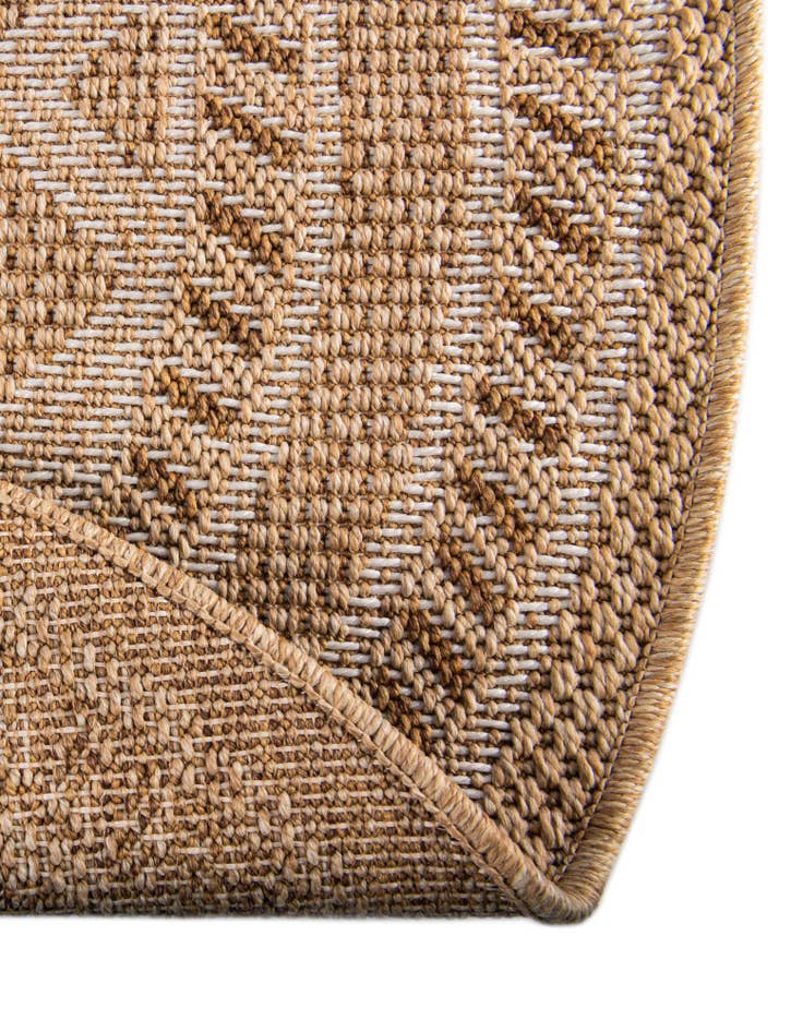 Detail image of 3' 3 x 3' 3 Washable Lattice Indoor / Outdoor Round Rug