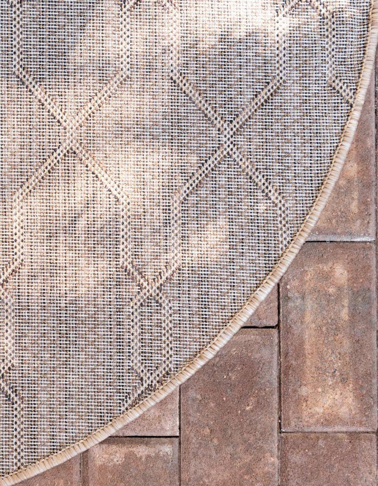 Detail image of 4' x 4'  Washable Trellis Indoor / Outdoor Round Rug