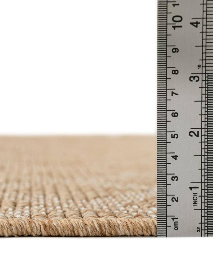 Detail image of 5' 1 x 5' 1  Washable Trellis Indoor / Outdoor Round Rug