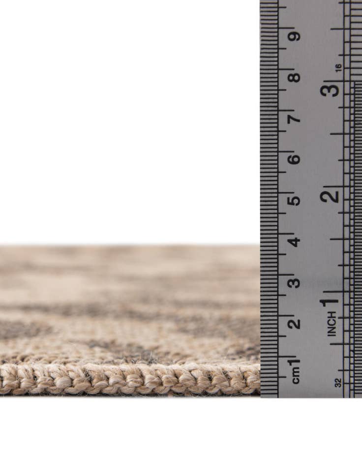 Detail image of 2' 7 x 12' Dunes Runner Rug