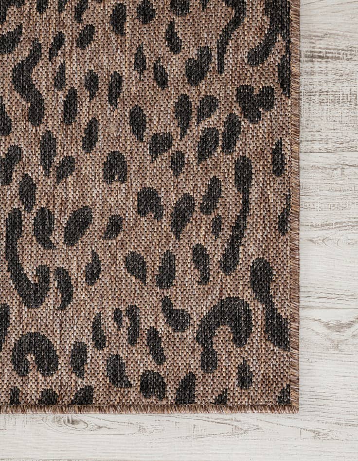 Detail image of 2' x 8'  Washable Safari Indoor / Outdoor Runner Rug