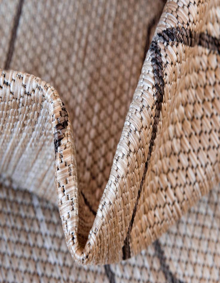 Detail image of 2' x 6'  Washable Trellis Indoor / Outdoor Runner Rug